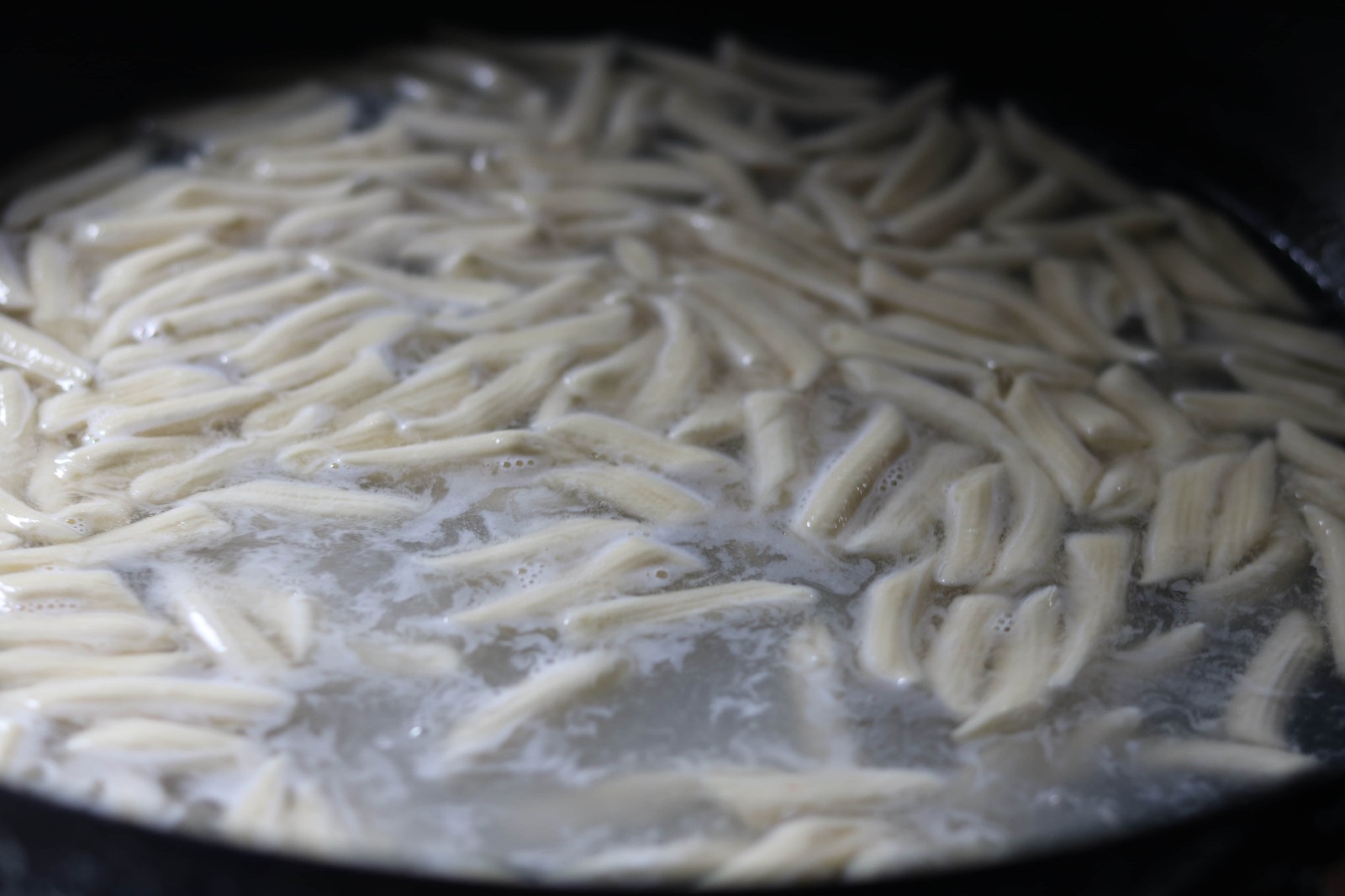 番茄空心面怎么做好吃,番茄空心面的做法步驟