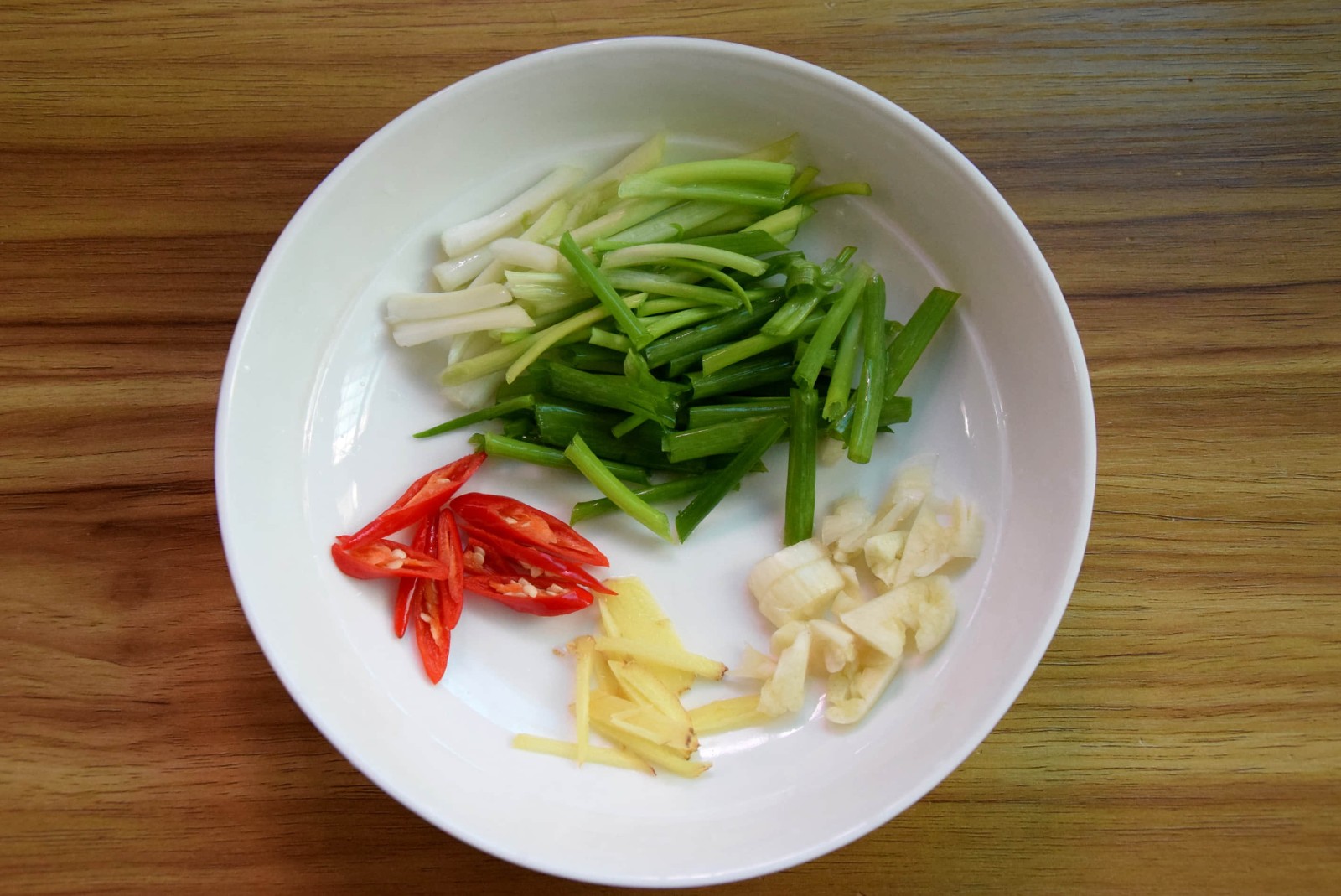 沙茶醬爆小魷魚怎么做好吃,沙茶醬爆小魷魚的做法步驟