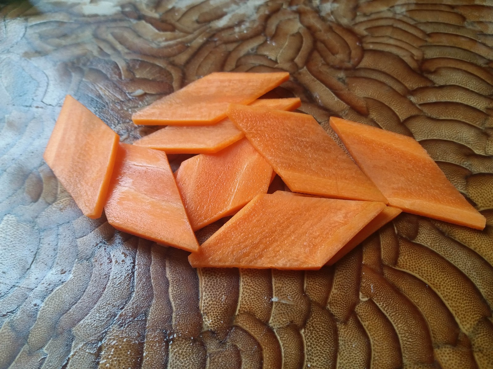 沙茶醬溜雞片怎么做好吃,沙茶醬溜雞片的做法步驟