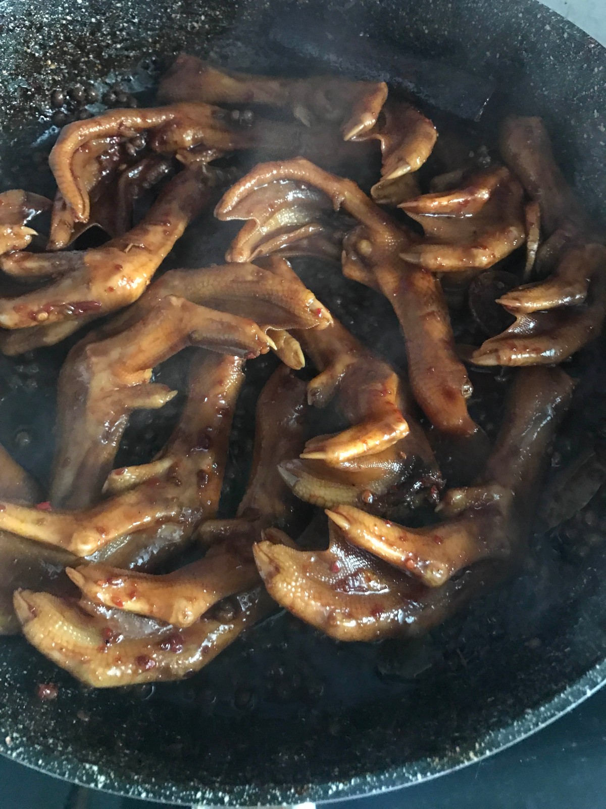 沙茶鴨掌怎么做好吃,沙茶鴨掌的做法步驟