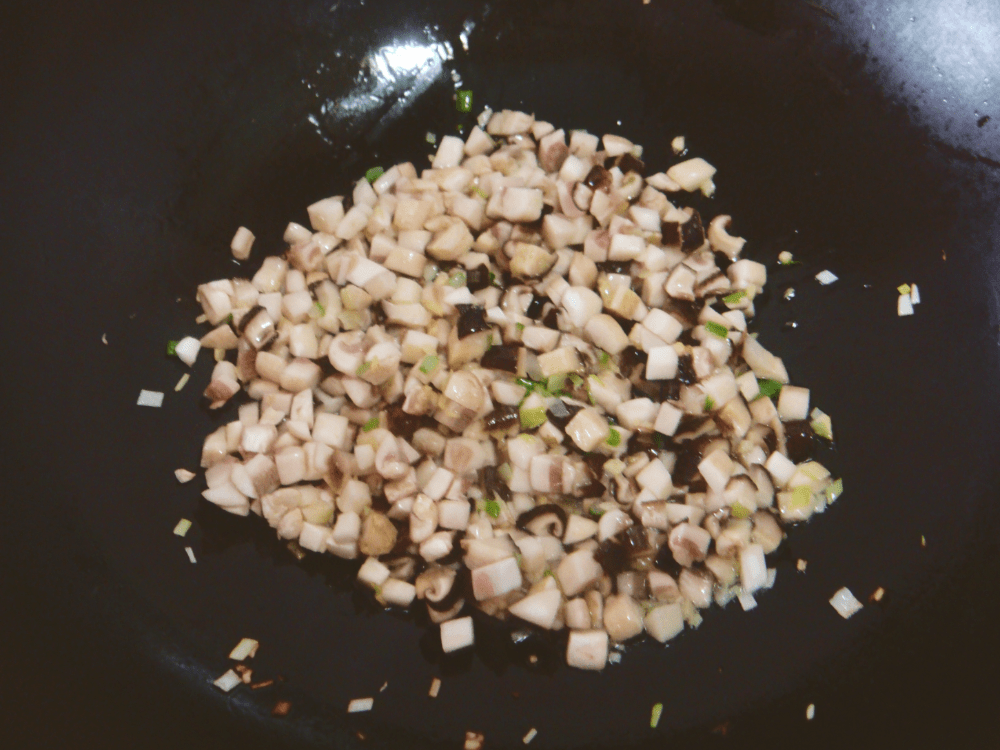 自制蘑菇醬怎么做好吃,自制蘑菇醬的做法步驟