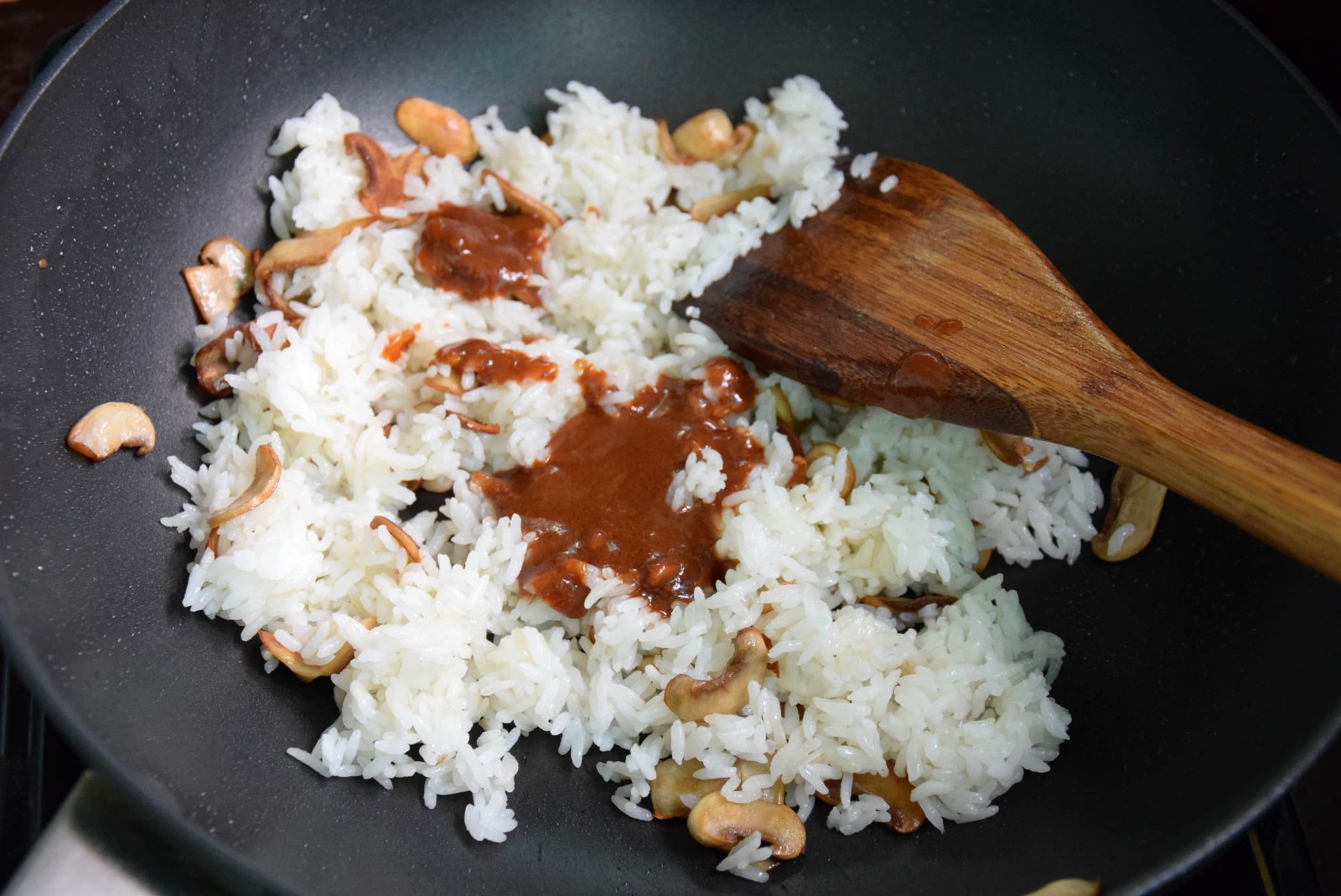 沙茶蘑菇培根飯卷怎么做好吃,沙茶蘑菇培根飯卷的做法步驟