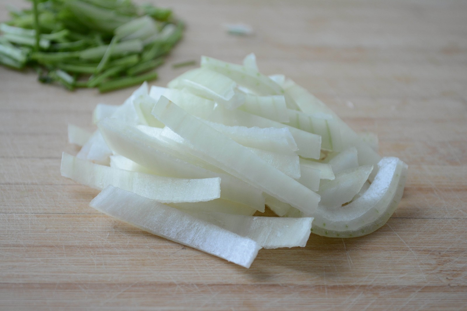 沙茶肉絲炒年糕怎么做好吃,沙茶肉絲炒年糕的做法步驟