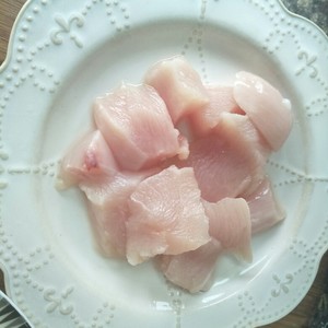 咖喱雞肉飯?jiān)趺醋龊贸?咖喱雞肉飯的做法步驟