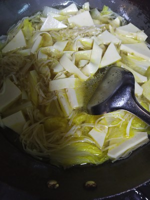 下飯菜酸湯肥牛怎么做好吃,下飯菜酸湯肥牛的做法步驟