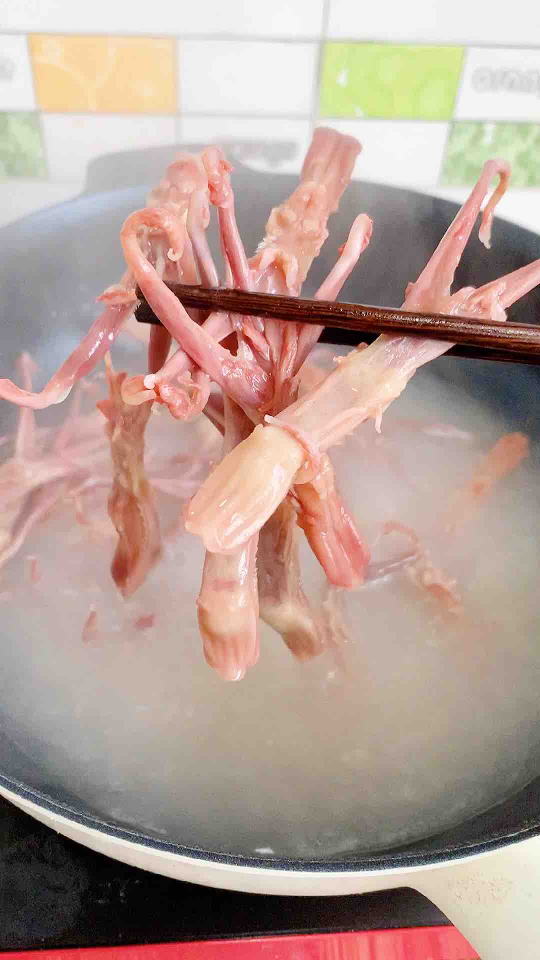 紅油鴨舌怎么做好吃,紅油鴨舌的做法步驟