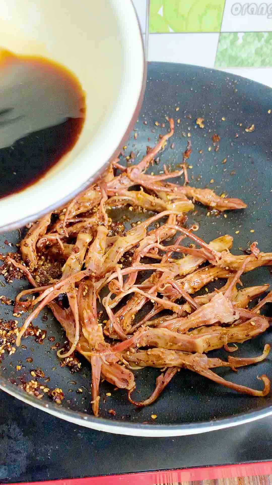 紅油鴨舌怎么做好吃,紅油鴨舌的做法步驟