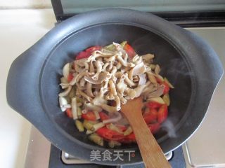 雙椒爆鴨腸怎么做好吃,雙椒爆鴨腸的做法步驟