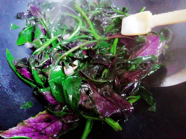 蒜蓉紫貝菜怎么做好吃,蒜蓉紫貝菜的做法步驟