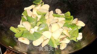 青椒杏鮑菇怎么做好吃,青椒杏鮑菇的做法步驟