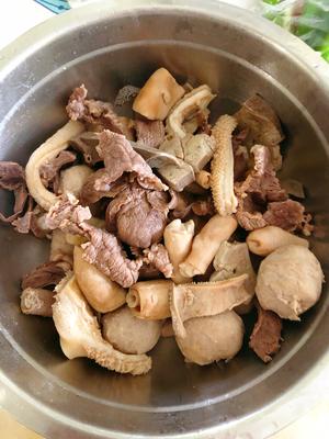 香辣牛雜煲怎么做好吃,香辣牛雜煲的做法步驟