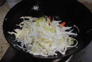 大排檔風(fēng)味炒年糕怎么做好吃,大排檔風(fēng)味炒年糕的做法步驟