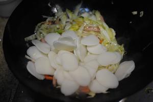 大排檔風(fēng)味炒年糕怎么做好吃,大排檔風(fēng)味炒年糕的做法步驟