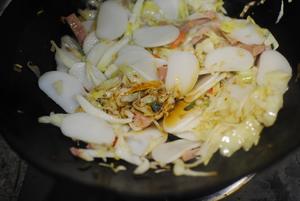 大排檔風(fēng)味炒年糕怎么做好吃,大排檔風(fēng)味炒年糕的做法步驟