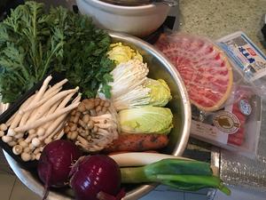 家庭簡易版壽喜鍋怎么做好吃,家庭簡易版壽喜鍋的做法步驟