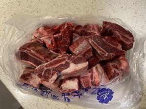 清燉牛骨湯怎么做好吃,清燉牛骨湯的做法步驟