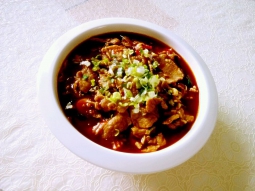 【美食美課】水煮肉片的家常做法的做法視頻,【美食美課】水煮肉片的家常做法怎么做好吃