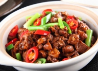 正宗啤酒鴨的家常做法_啤酒鴨怎么做好吃