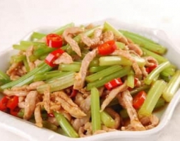芹菜炒肉的做法視頻,芹菜炒肉怎么做好吃