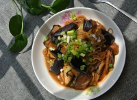 粉絲茄子煲怎么做好吃,粉絲茄子煲的做法步驟