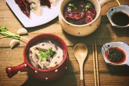 浮雕波點(diǎn)餃子怎么做好吃,浮雕波點(diǎn)餃子的做法步驟