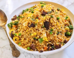 超小廚做羊肉炒飯，1塊羊肉一鍋米飯，夫妻倆一人一盤的做法視頻,超小廚做羊肉炒飯，1塊羊肉一鍋米飯，夫妻倆一人一盤怎么做好吃