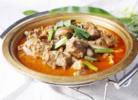 超小廚教你做羊雜火鍋，兩斤羊雜配蘿，真過癮