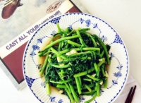 蒜蓉茼蒿怎么做好吃,蒜蓉茼蒿的做法步驟