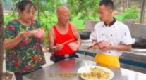 美食作家王剛教你：“青椒蛋炒飯”的家常做法，家人都說味道很贊，收藏的做法視頻,美食作家王剛教你：“青椒蛋炒飯”的家常做法，家人都說味道很贊，收藏怎么做好吃