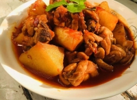 土豆燒雞塊怎么做好吃,土豆燒雞塊的做法步驟