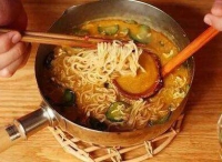 微波爐泡面怎么做好吃,微波爐泡面的做法步驟