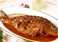 紅燒青魚(yú)怎么做好吃,紅燒青魚(yú)的做法步驟