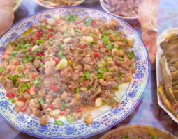 超小廚教你做農家菜，麻辣雞折耳根，真香的做法視頻,超小廚教你做農家菜，麻辣雞折耳根，真香怎么做好吃