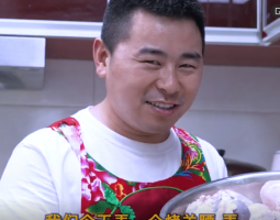 超小廚20個(gè)羊腰做燒烤，媳婦氣的要分開吃飯的做法視頻,超小廚20個(gè)羊腰做燒烤，媳婦氣的要分開吃飯?jiān)趺醋龊贸? class=