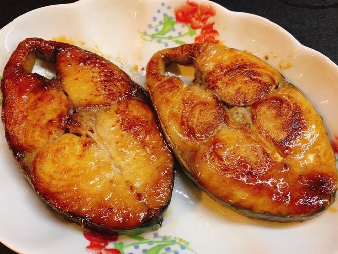 香煎馬鮫魚怎么做好吃,香煎馬鮫魚的做法步驟