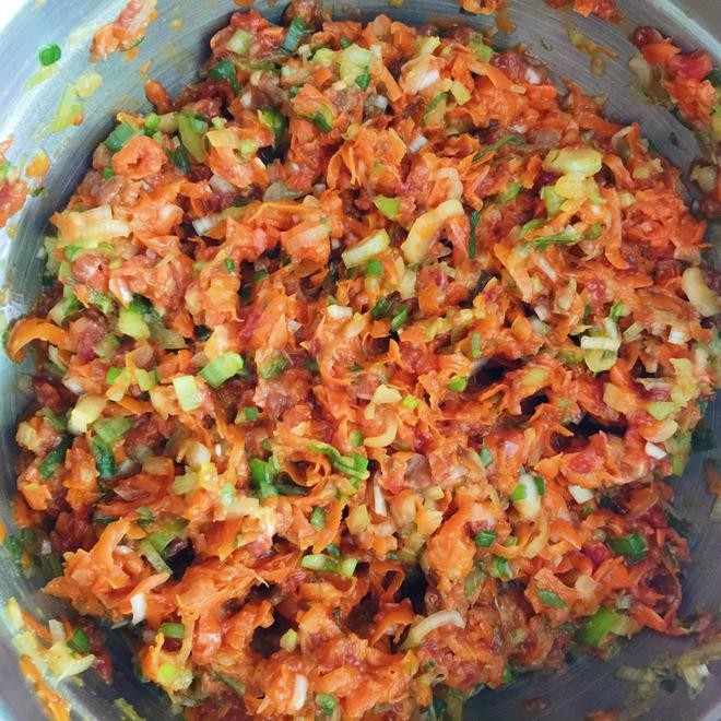 牛肉餃子餡怎么做好吃,牛肉餃子餡的做法步驟