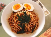 蔥油拌面，快手簡(jiǎn)單，美味無(wú)敵怎么做好吃,蔥油拌面，快手簡(jiǎn)單，美味無(wú)敵的做法步驟