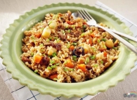 噴香羊肉燜飯?jiān)趺醋龊贸?噴香羊肉燜飯的做法步驟